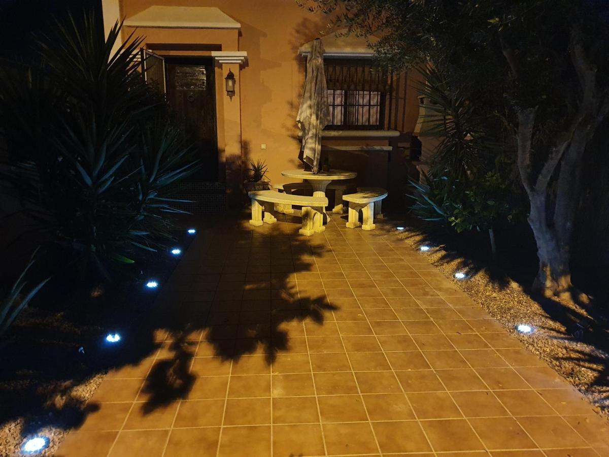 Calle Carlos Primero, Roda 外观 照片