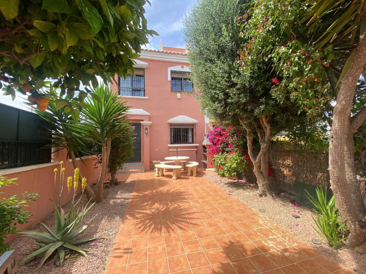 Calle Carlos Primero, Roda 外观 照片